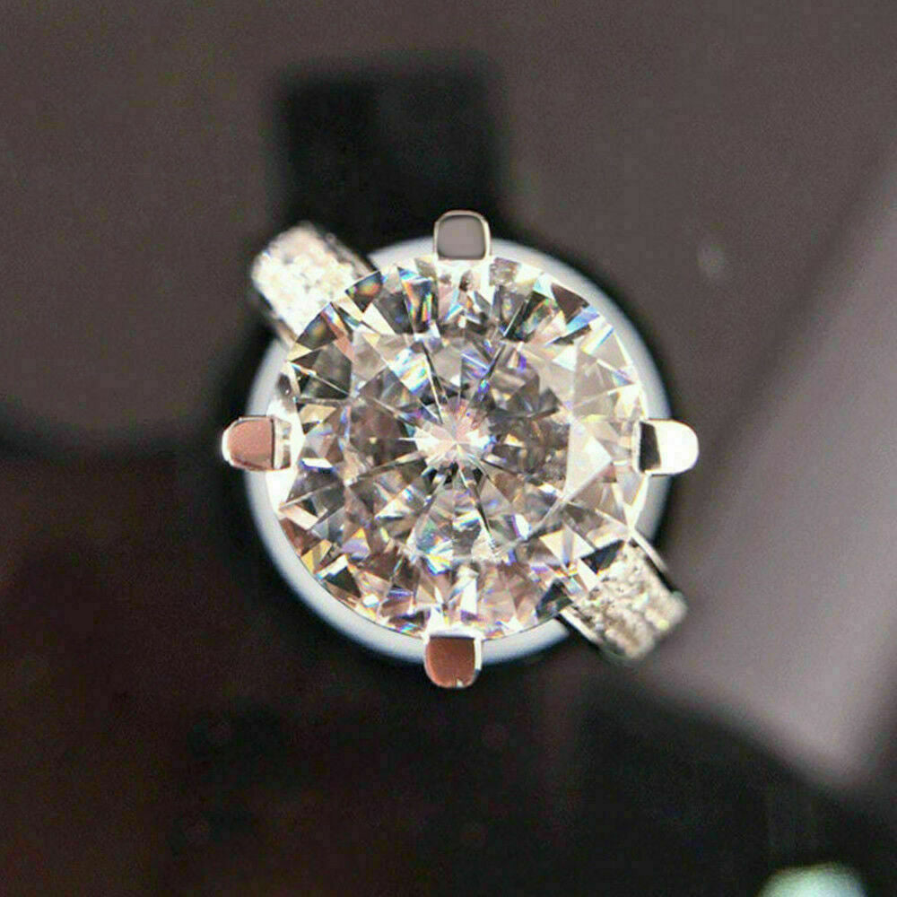 four claw flower bud simulation diamond ring